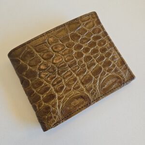Genuine Alligator Leather Bi-Fold Wallet